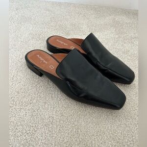 Autograph Elegant Black Leather Mules